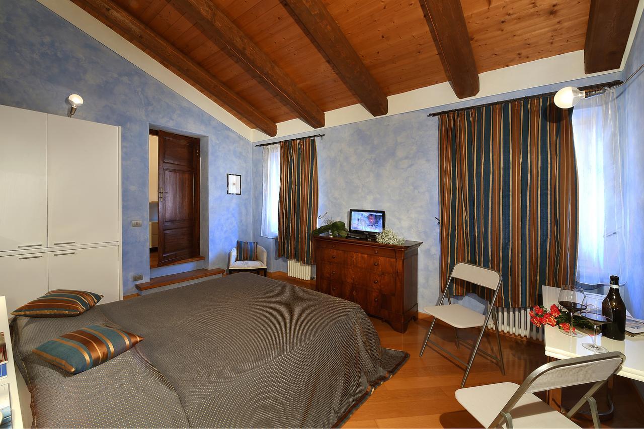 Notte In Langa Bed & Breakfast La Morra Dış mekan fotoğraf